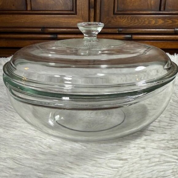 Vintage Pyrex Clear Round 2qt Baking Dish with Lid - Picture 2 of 7